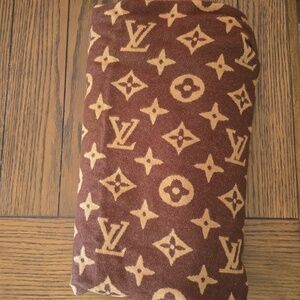 Louis Vuitton Wool Cashmere Neo Monogram Blanket